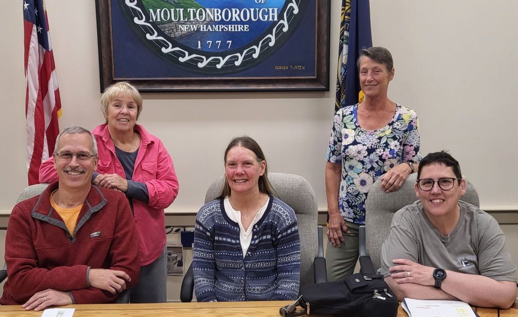 Milfoil Committee Photo resize 50